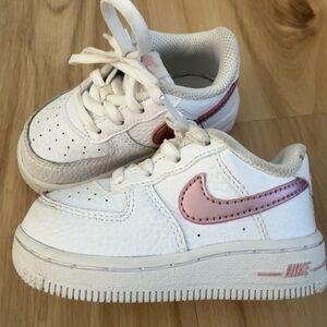 Nike AirForce, Size 5
